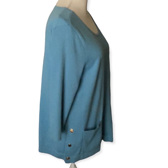 Chico’s Scoop Neck 3/4 Sleeves Blue Knit  Sweater Size 12P - Picture 4 of 7